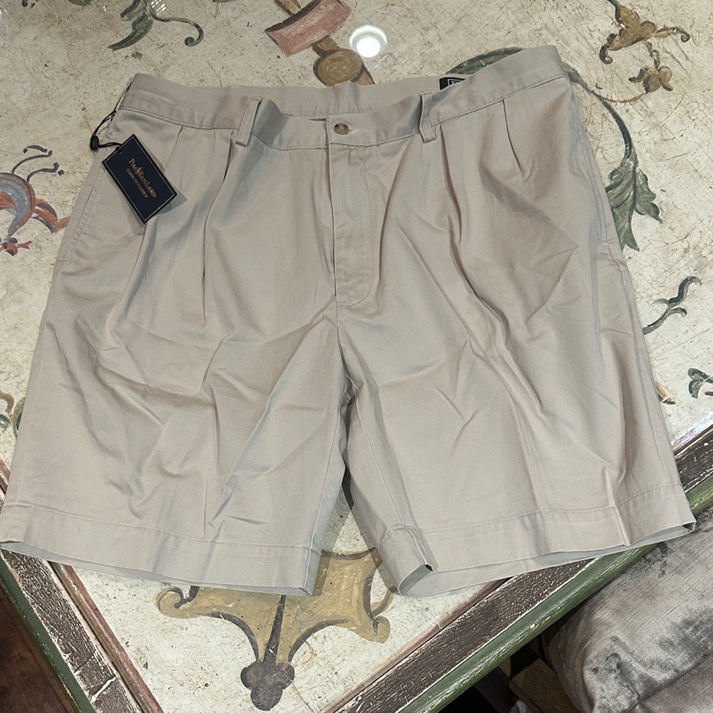 Polo by Ralph Lauren Khaki Pleated Shorts. NWT. Size:40